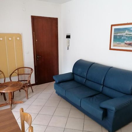 Condominio Rosa Lignano Sabbiadoro Luaran gambar