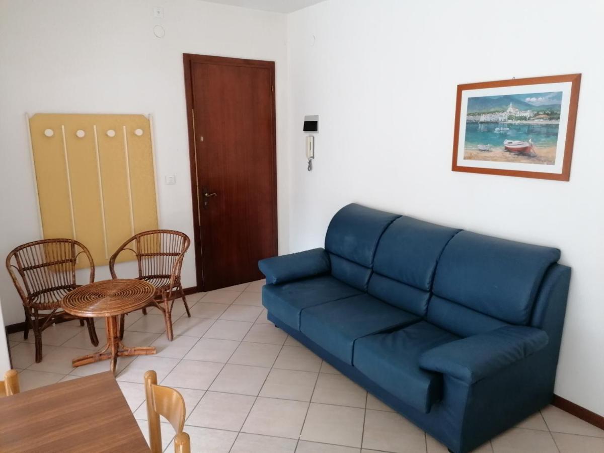 Condominio Rosa Lignano Sabbiadoro Luaran gambar